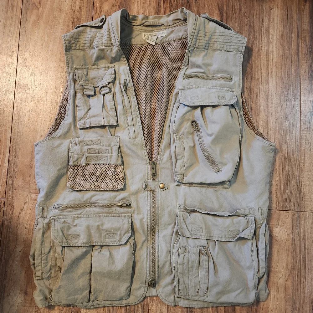Vintage Banana Republic Safari Mens Large Khaki Vest